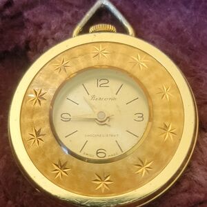 Vintage Bercona Gold Tone Predom Star Pattern Pendant Watch